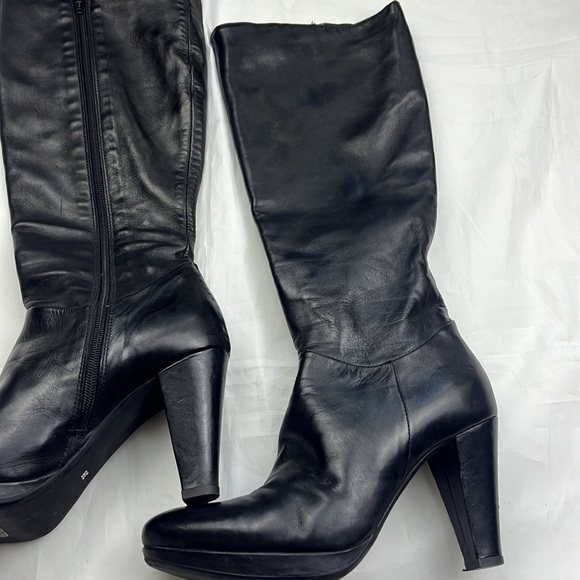 Vintage leather boots - Picture 4 of 8